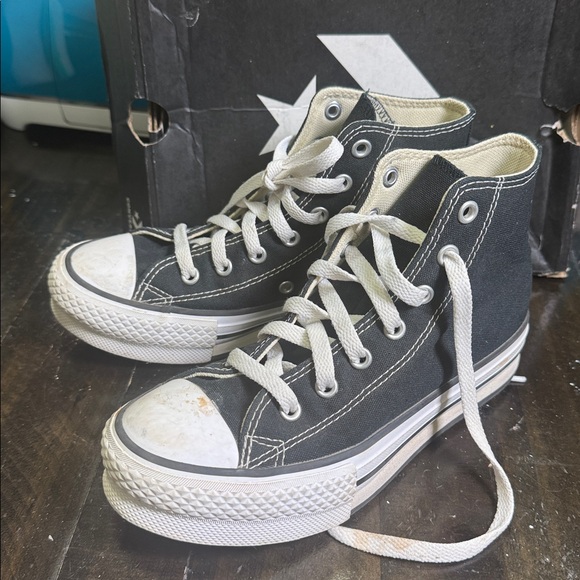 Converse Black High-Top Sneakers with Platform size 2 - Picture 1 of 4